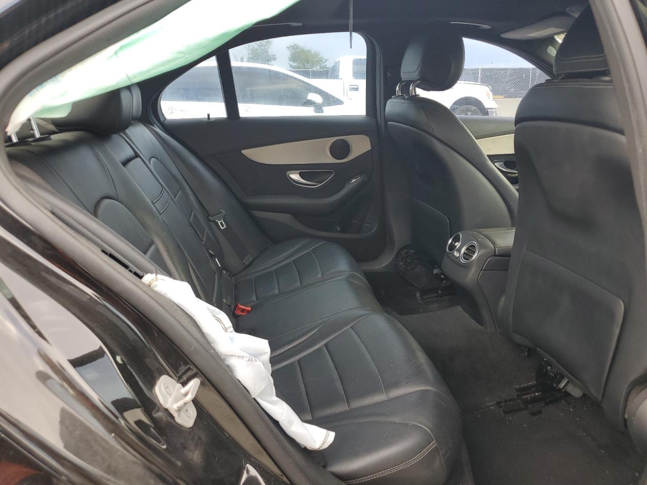 2016 Mercedes-Benz C 300 VIN: 55SWF4JBXGU122116 Lot: 63390525