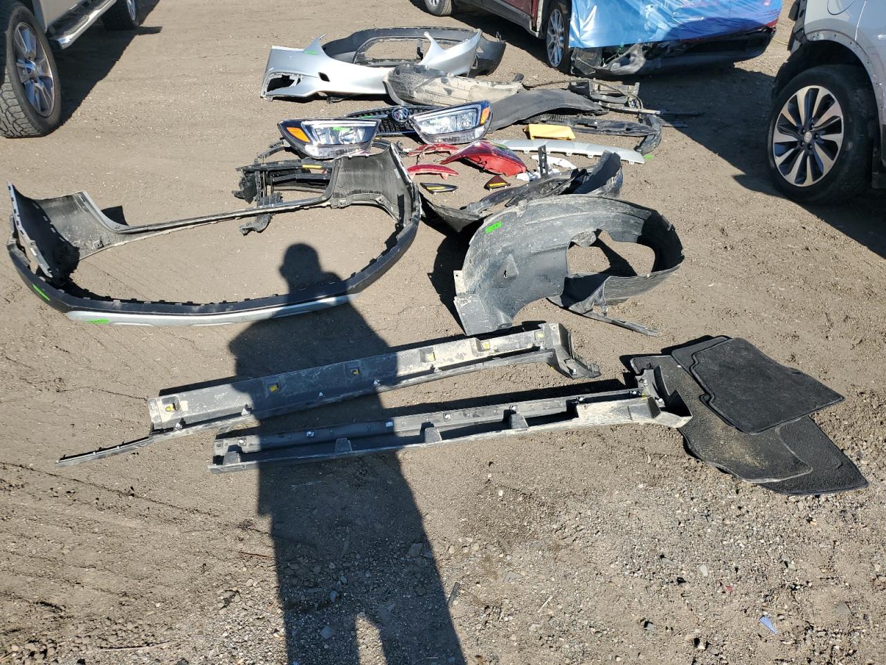 2022 Buick Encore Preferred VIN: KL4CJESM1NB533021 Lot: 64442665