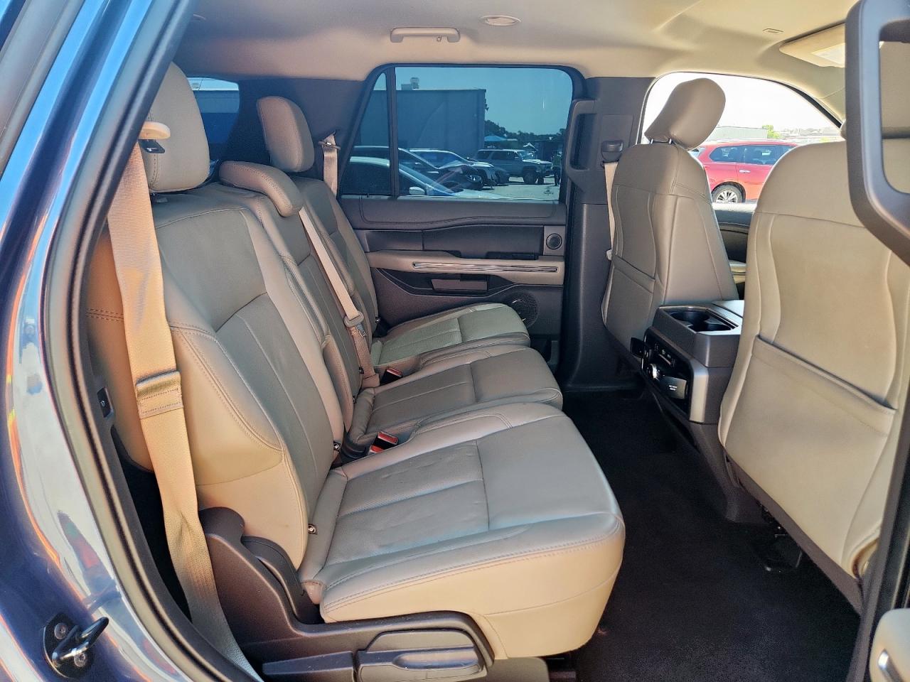2019 Ford Expedition Xlt VIN: 1FMJU1HT5KEA82919 Lot: 64137265