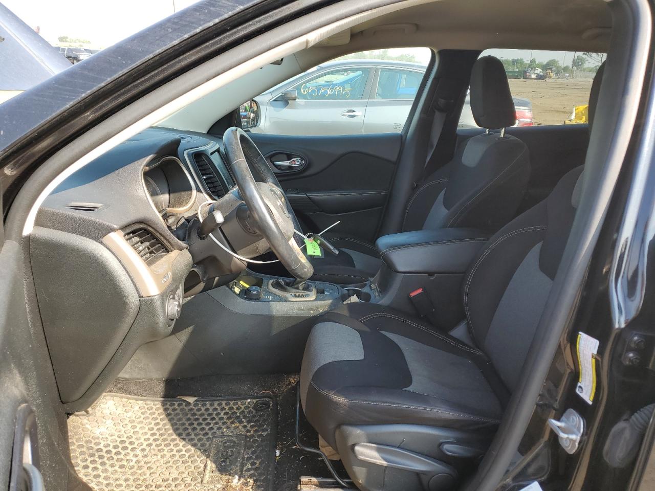 2014 Jeep Cherokee Latitude VIN: 1C4PJMCS8EW254401 Lot: 65422485