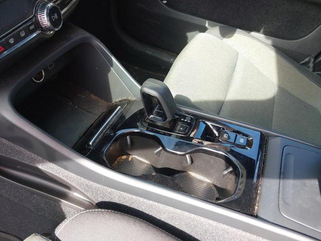 2022 VOLVO XC40 2.0 B4P PLUS DARK 5DR AWD AUTO