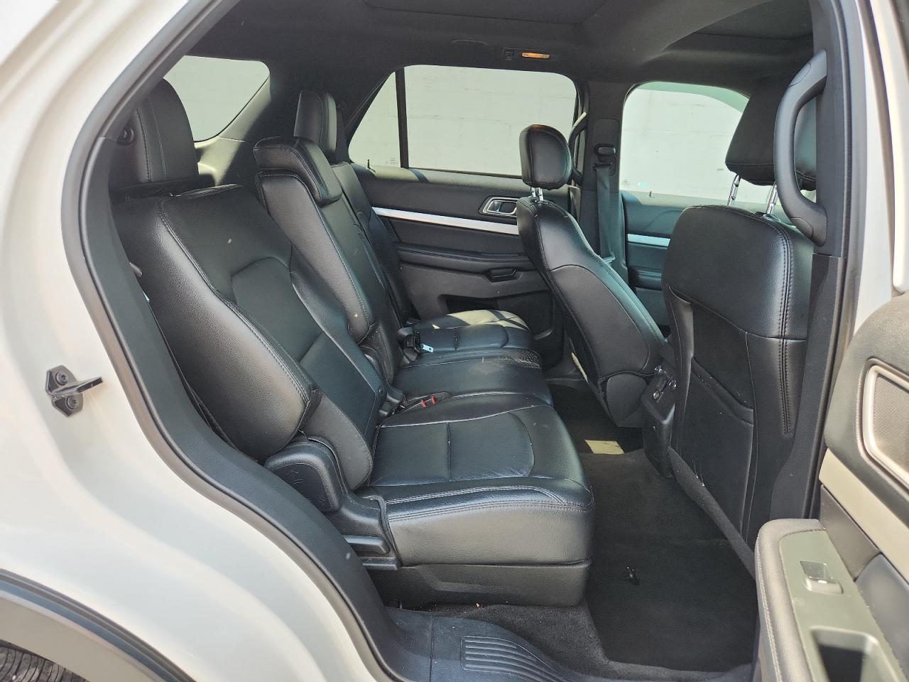 2017 Ford Explorer Xlt VIN: 1FM5K8D8XHGA72711 Lot: 63200635
