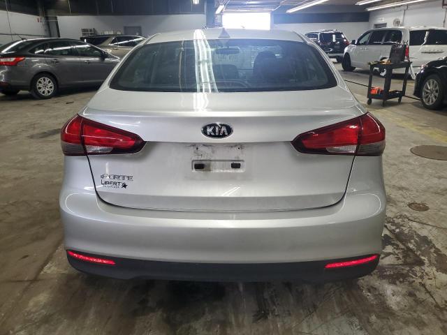  KIA FORTE 2018 Серебристый