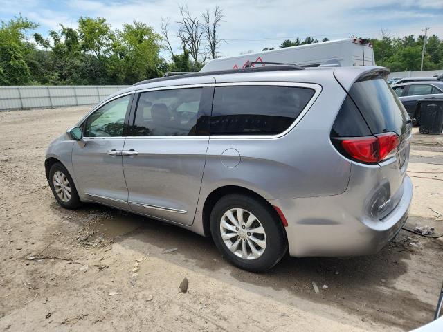  CHRYSLER PACIFICA 2017 Серебристый