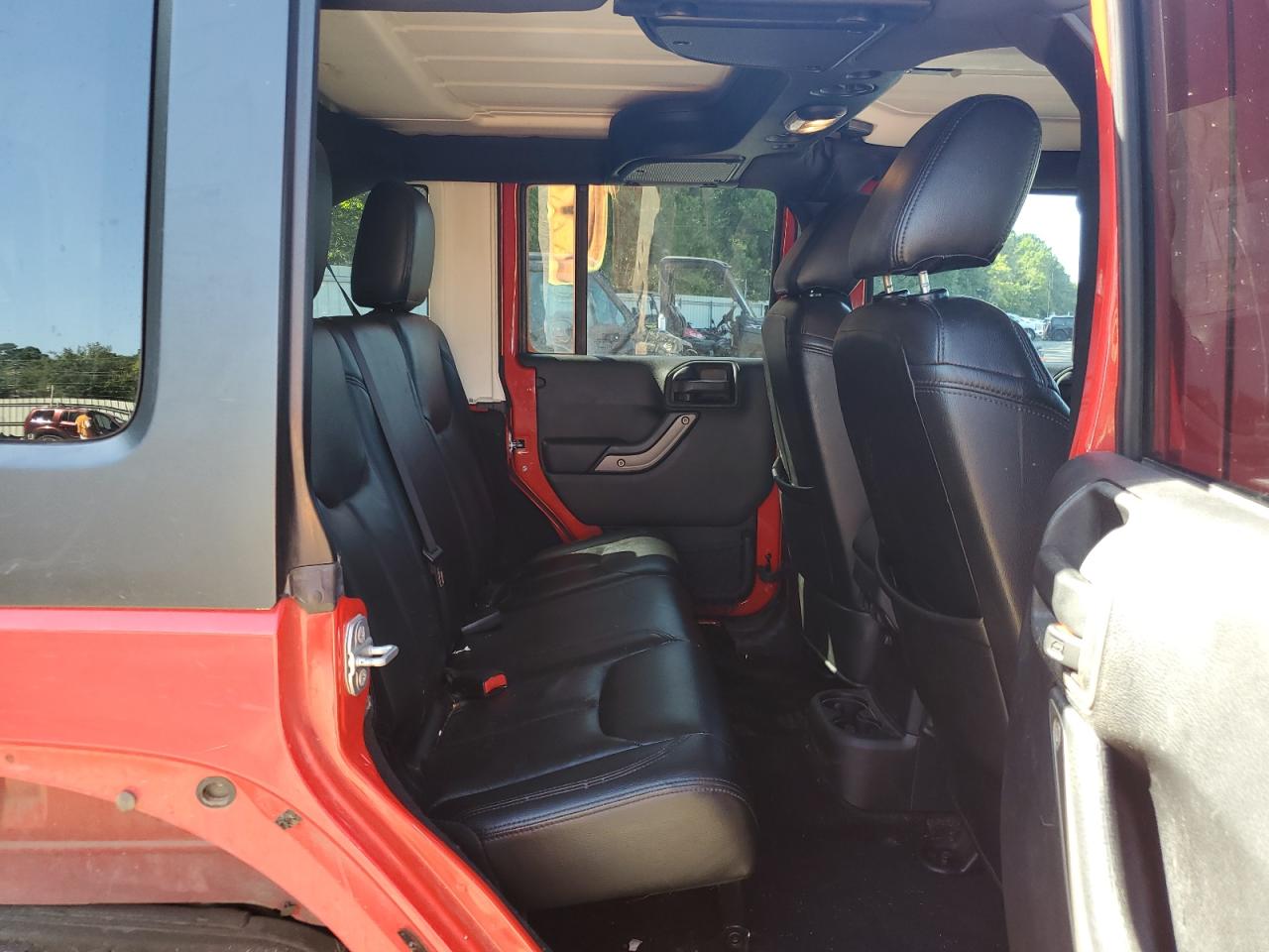 2015 Jeep Wrangler Unlimited Sport VIN: 1C4BJWDG4FL592851 Lot: 66710255