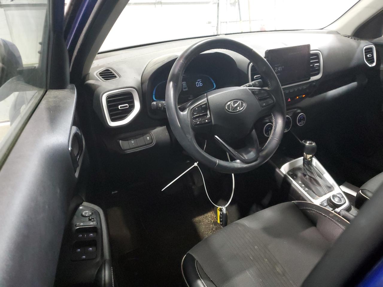 2023 Hyundai Venue Sel VIN: KMHRC8A37PU218747 Lot: 64484535