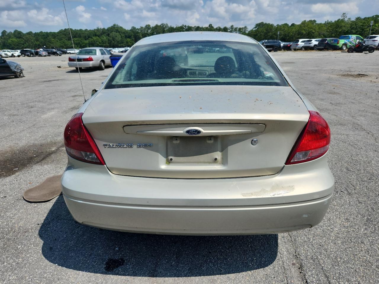 2004 Ford Taurus Ses VIN: 1FAFP55U64A144527 Lot: 63436315