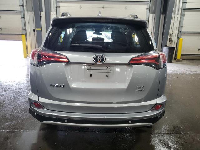  TOYOTA RAV4 2016 Серебристый