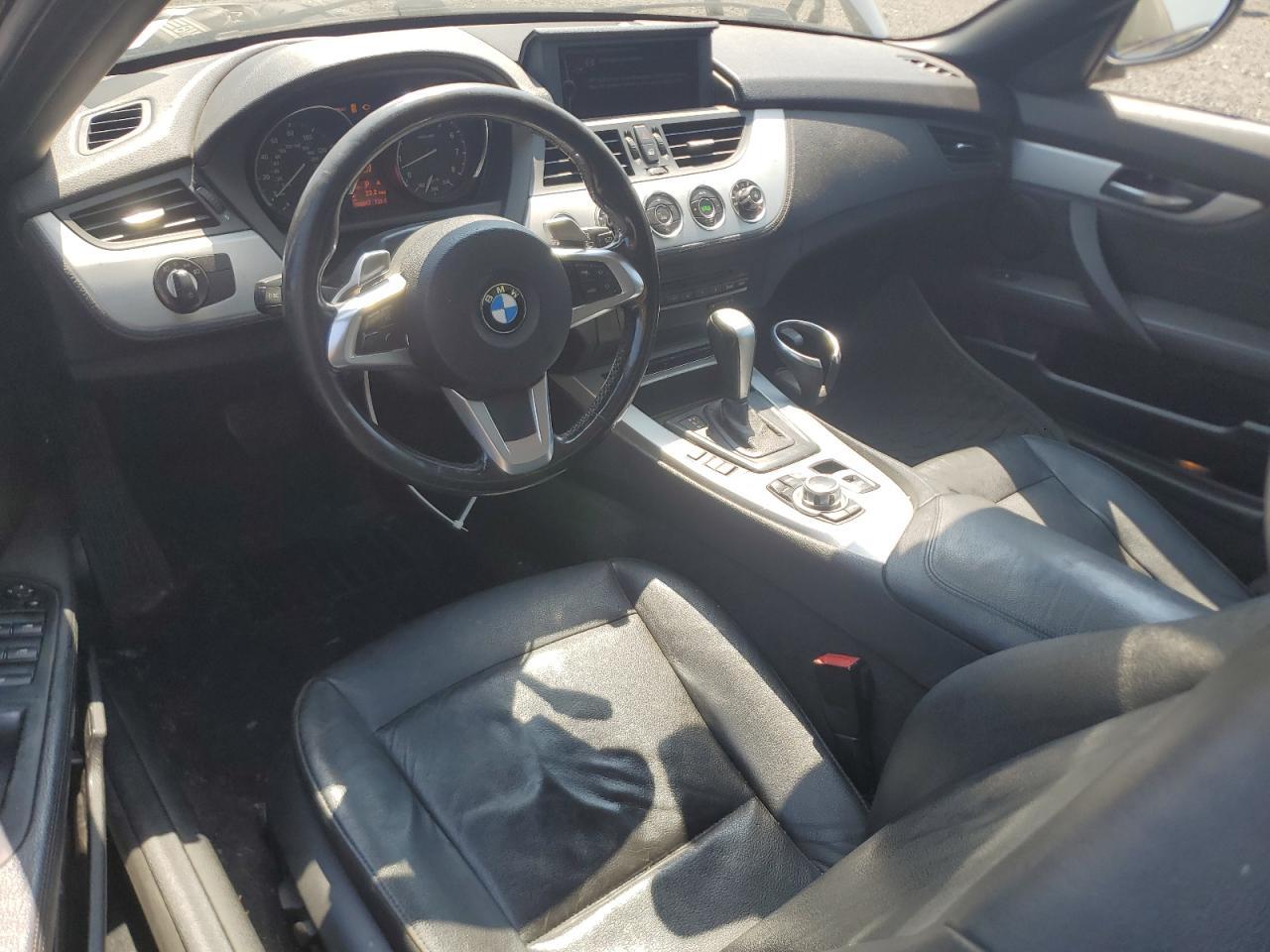 wbalm5c54be380310 WBALM5C54BE380310 2011 BMW Z4 Sdrive30I