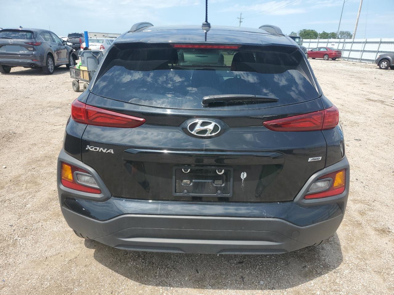 KM8K2CAA4MU627385 2021 Hyundai Kona Sel