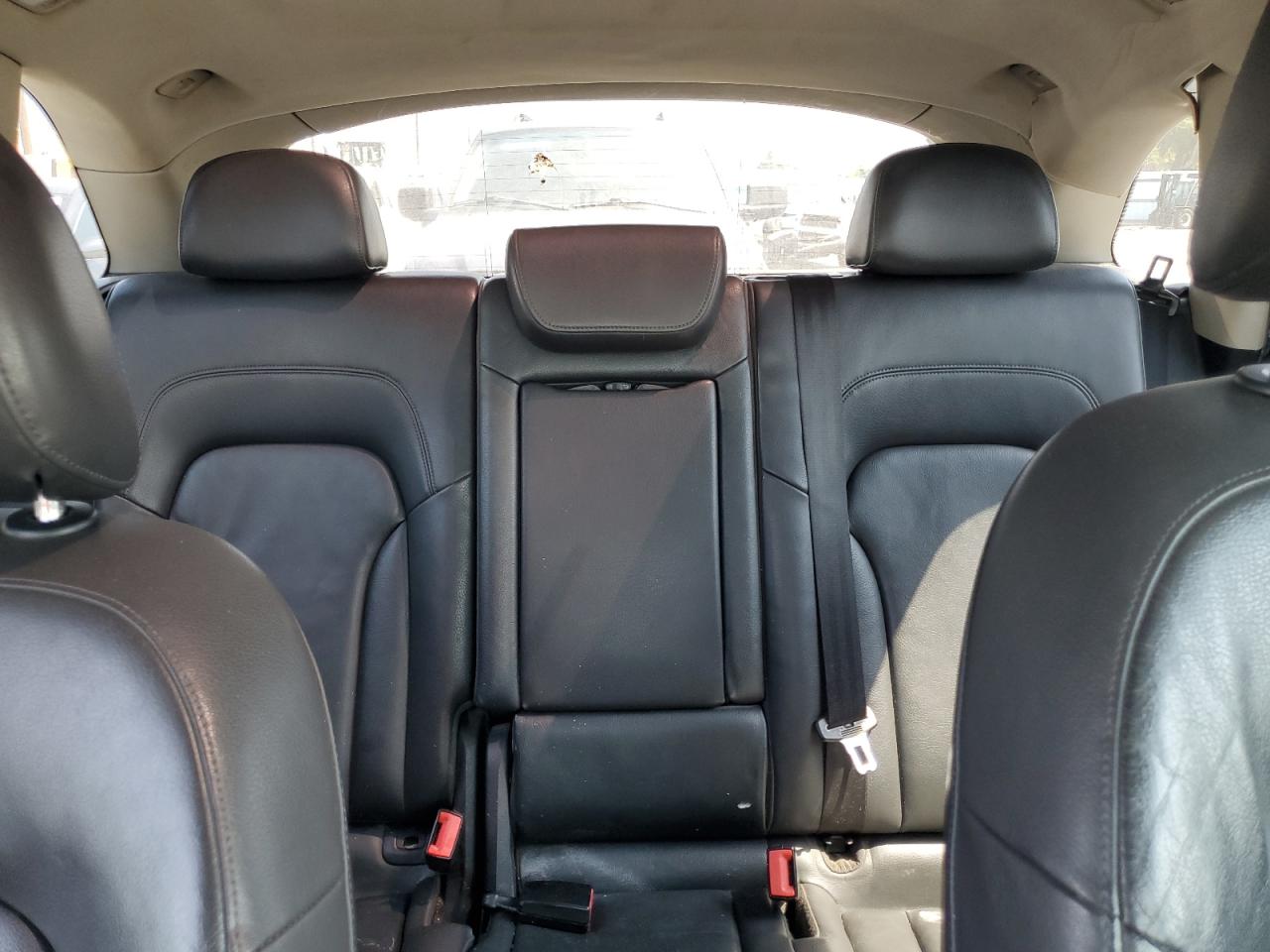 2011 Audi Q5 Premium Plus VIN: WA1LFAFP8BA032529 Lot: 64751165