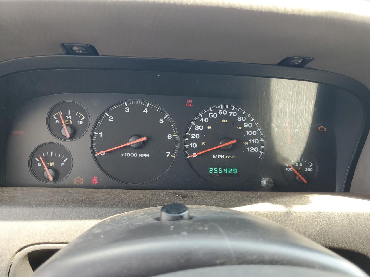 2000 Jeep Grand Cherokee Laredo VIN: 1J4G248S0YC275698 Lot: 64992755