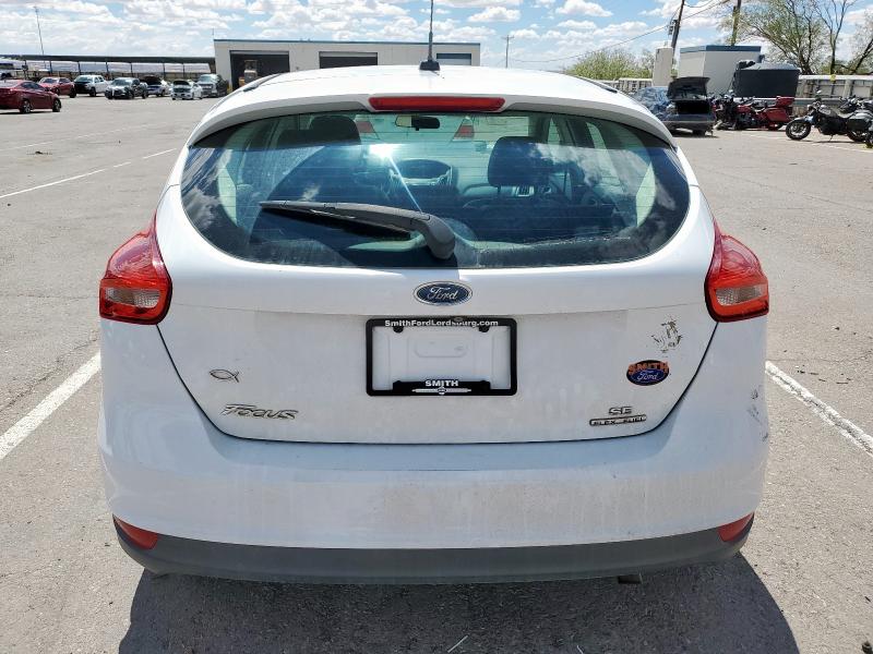 Hatchbacks FORD FOCUS 2015 White