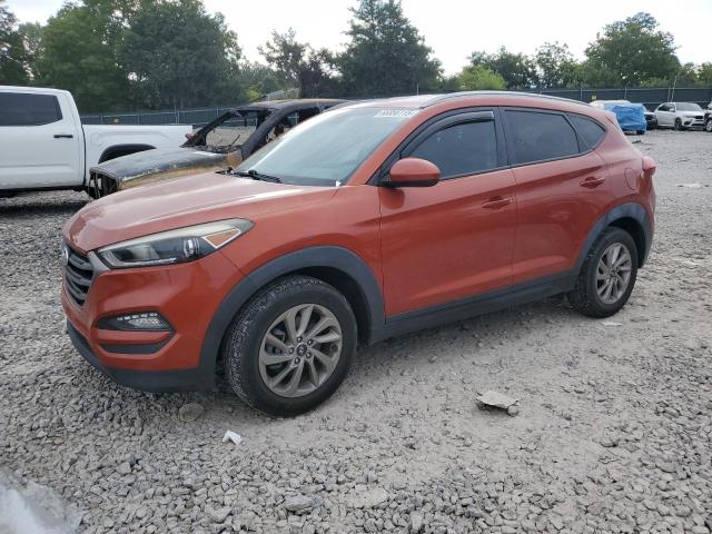 Parquets HYUNDAI TUCSON 2016 Czerwony
