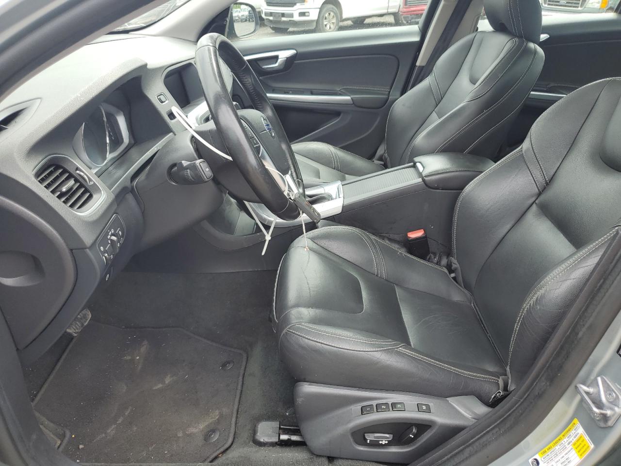 2018 Volvo S60 Dynamic VIN: YV140MTLXJ2452438 Lot: 64044385