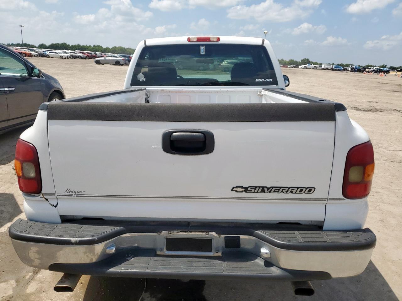2000 Chevrolet Silverado C1500 VIN: 1GCEC14T5YZ223939 Lot: 65275715
