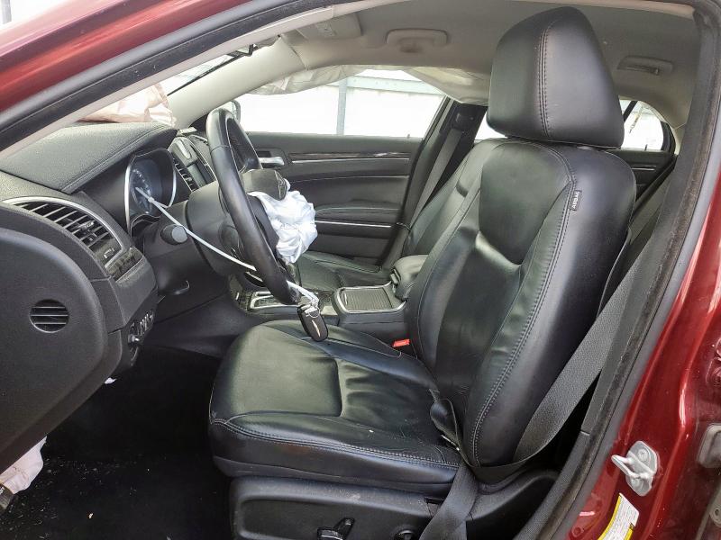  CHRYSLER 300 2015 Bordowy