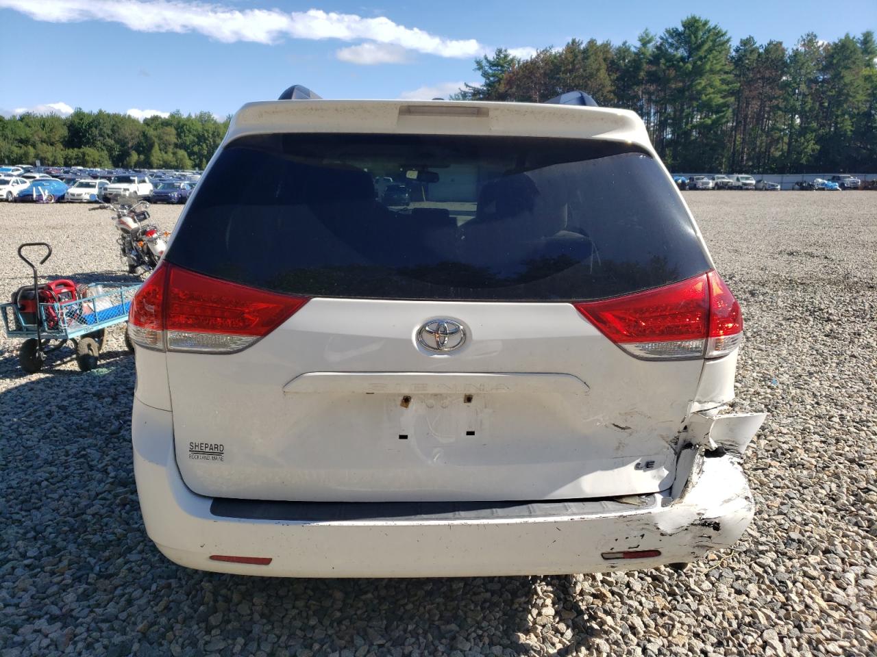 2013 Toyota Sienna Le VIN: 5TDKK3DC2DS372760 Lot: 64380415