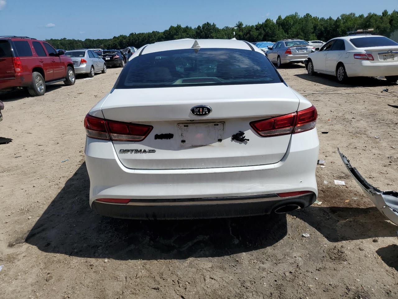 2016 Kia Optima Lx VIN: KNAGT4L37G5098666 Lot: 64127175