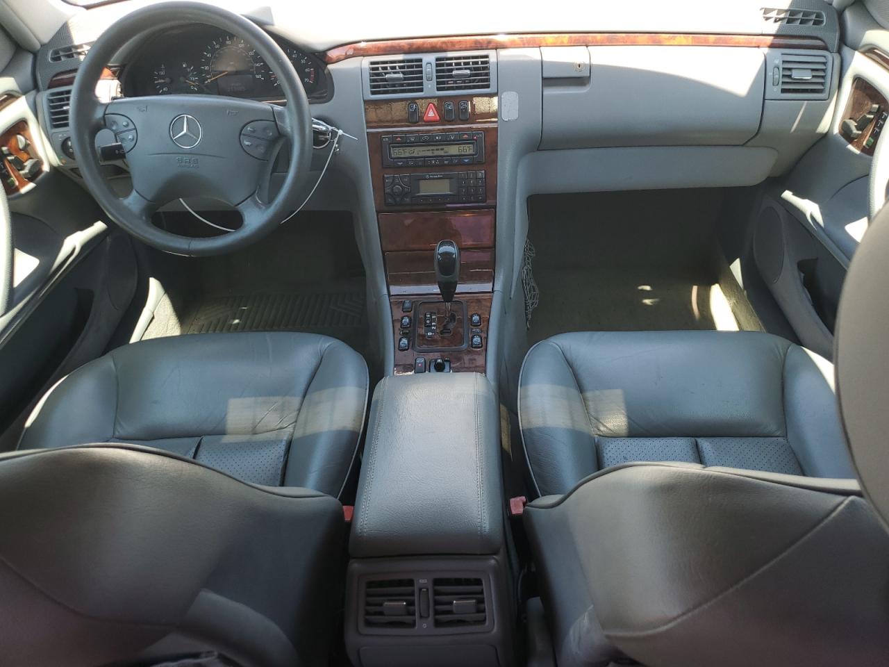 2001 Mercedes-Benz E 320 VIN: WDBJF65J11B315062 Lot: 61224685