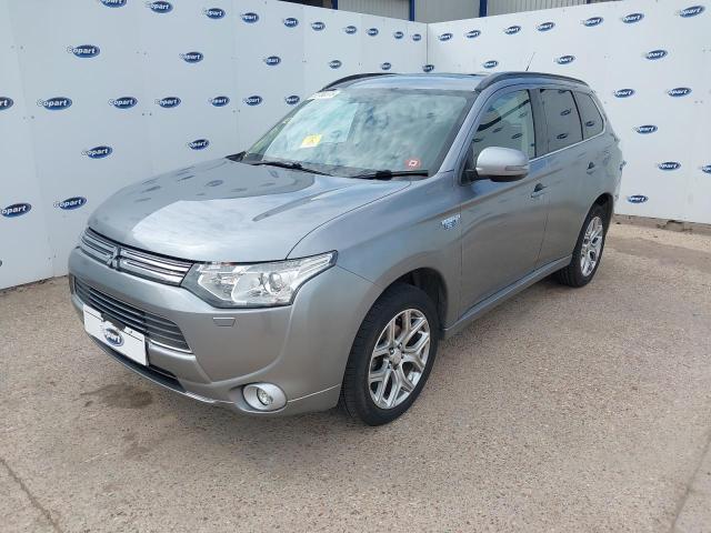 MITSUBISHI OUTLANDER 2015