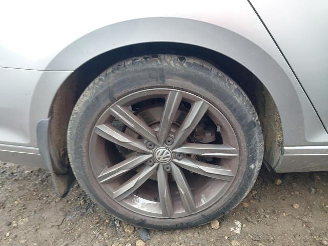 2015 VOLKSWAGEN PASSAT GT