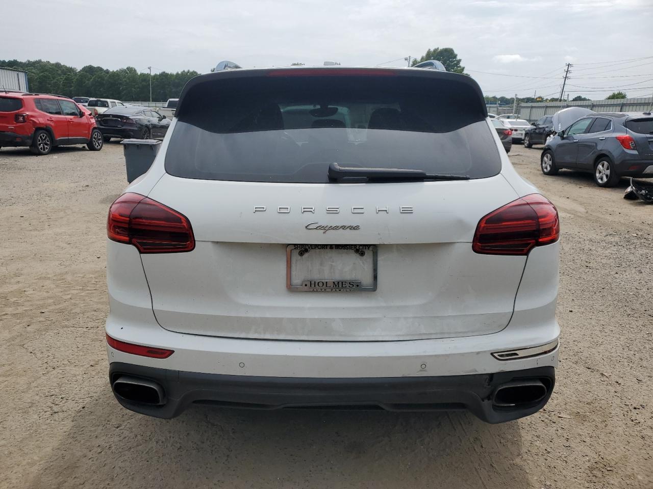 2016 Porsche Cayenne VIN: WP1AA2A23GKA37215 Lot: 65601365