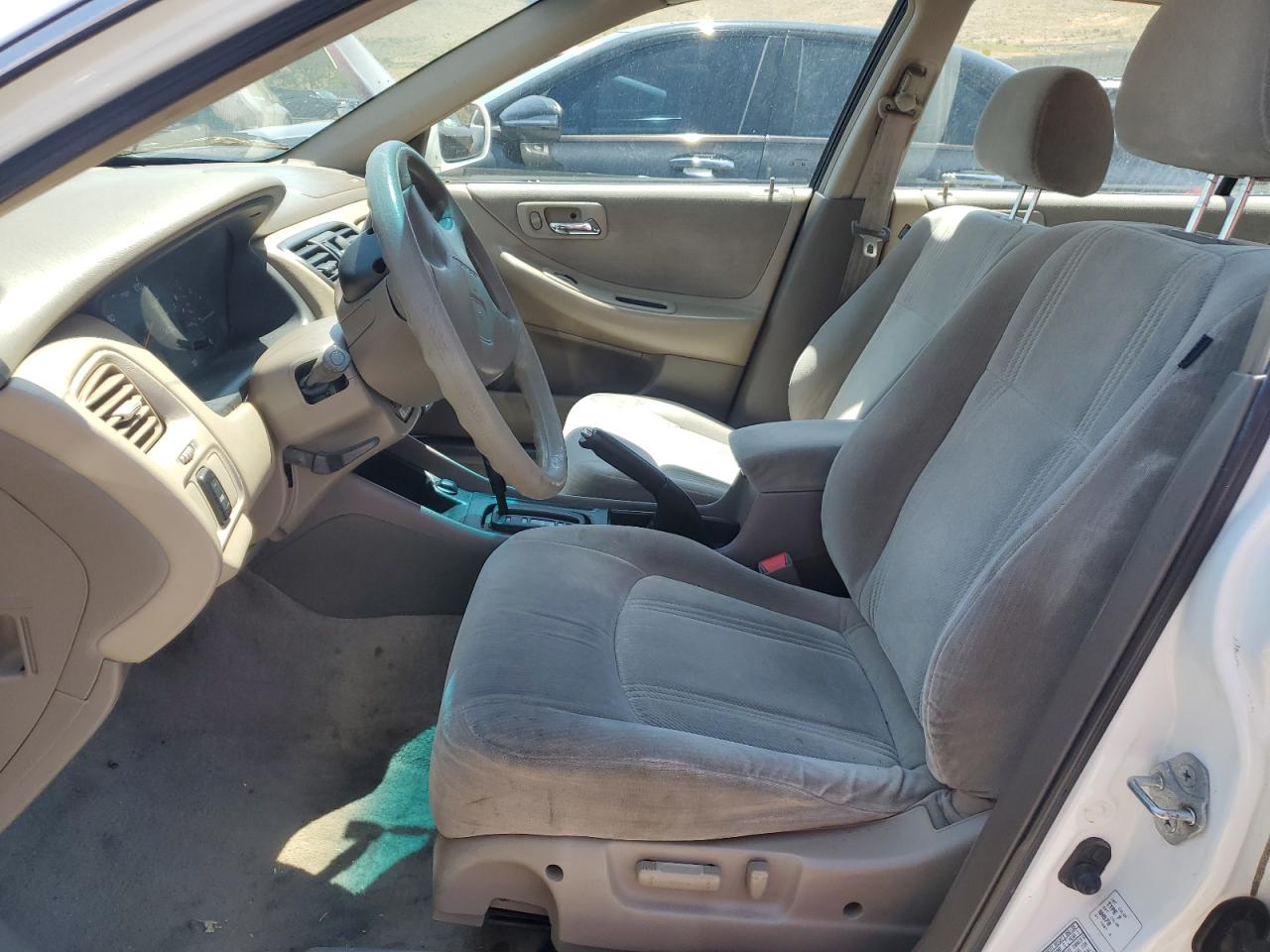 2000 Honda Accord Lx VIN: 1HGCG1649YA047124 Lot: 50738015