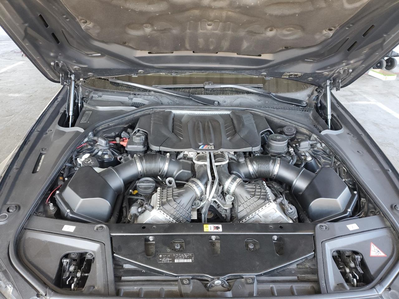 2013 BMW M5 VIN: WBSFV9C55DC772885 Lot: 63338235