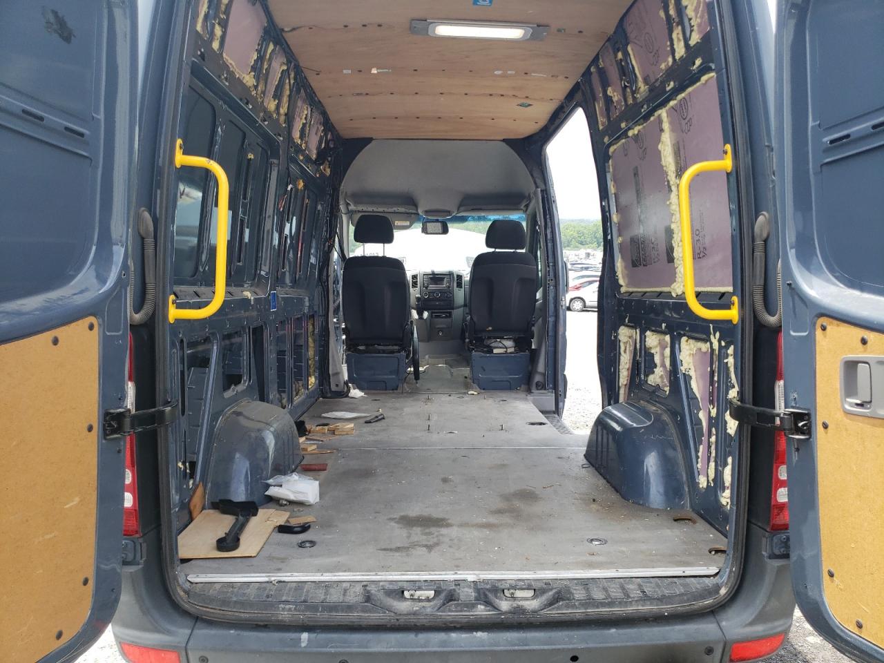 2018 Mercedes-Benz Sprinter 2500 VIN: WD3PE7CD3JP625082 Lot: 64249845