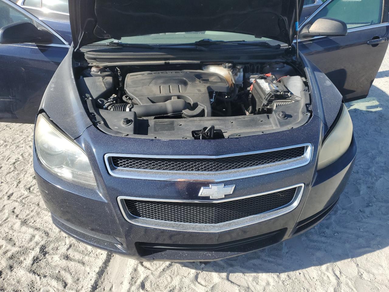 2011 Chevrolet Malibu Ls VIN: 1G1ZB5E15BF270706 Lot: 64421705