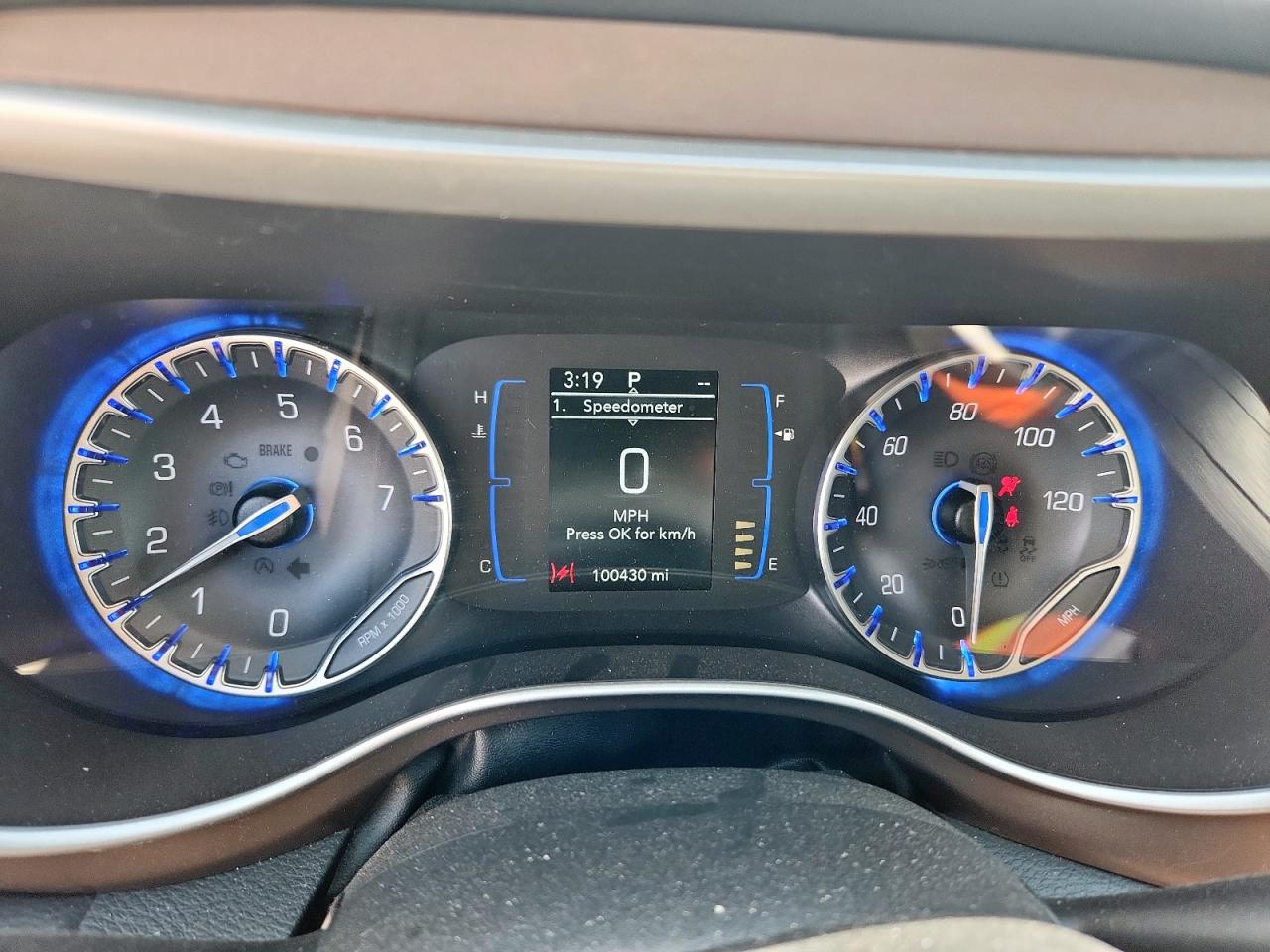 2019 Chrysler Pacifica Touring L VIN: 2C4RC1BG8KR594019 Lot: 64103055