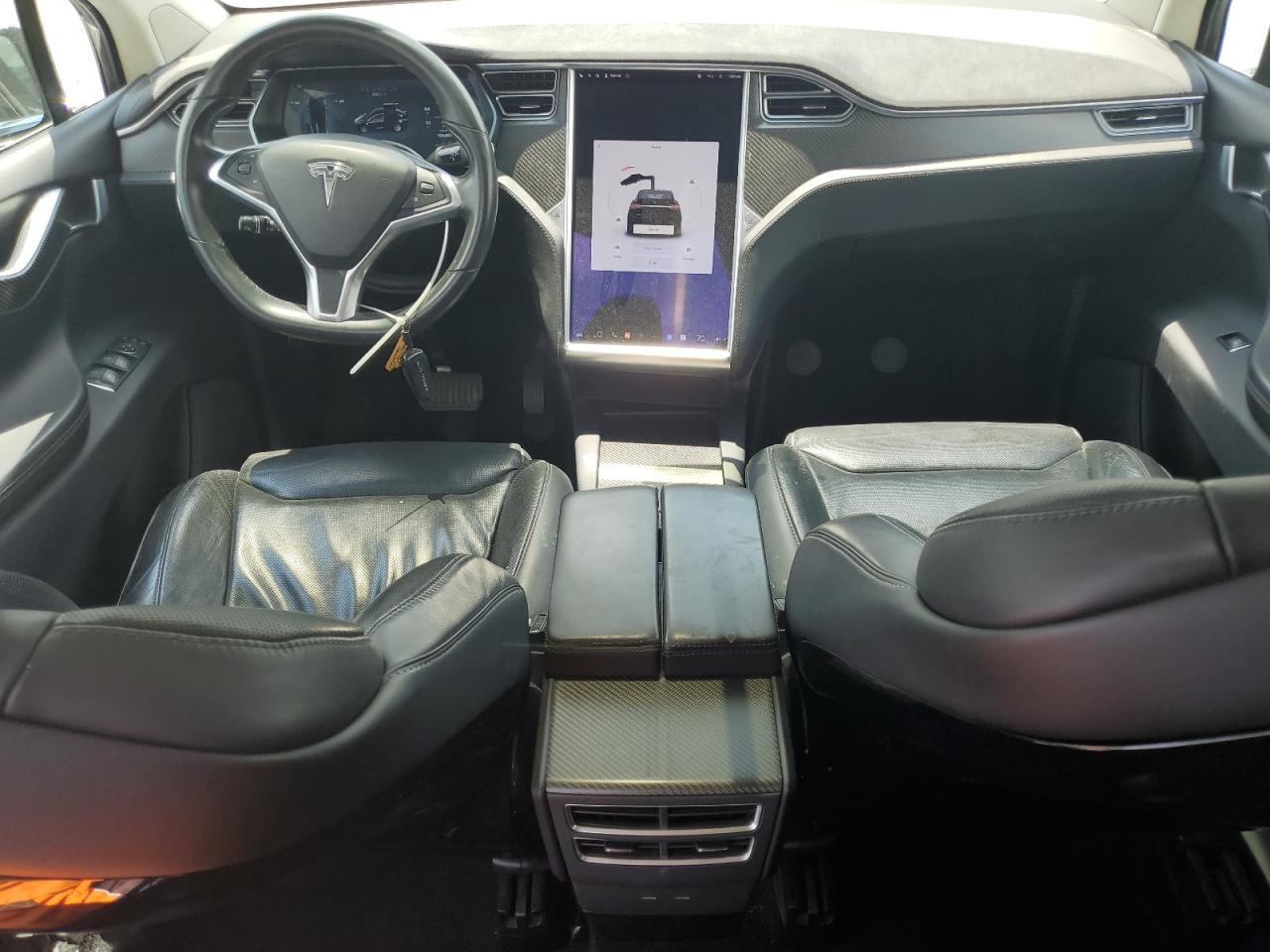 5YJXCBE25HF037876 2017 Tesla Model X