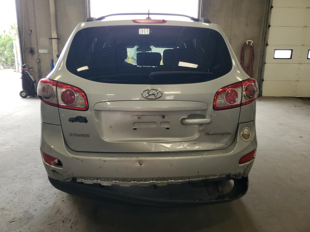 2010 Hyundai Santa Fe Gls VIN: 5NMSG3AB0AH395692 Lot: 64495235