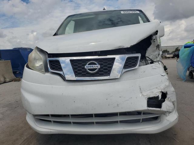  NISSAN NV 2015 Белы