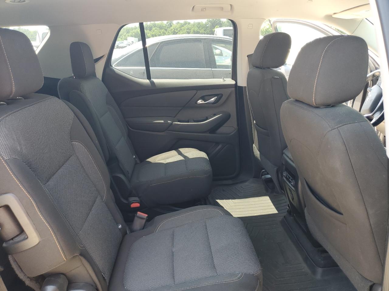 2018 Chevrolet Traverse Lt VIN: 1GNEVGKW9JJ117497 Lot: 64569035