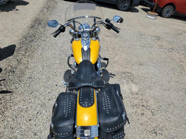 undisplay HARLEY-DAVIDSON FL 2012 Жовтий