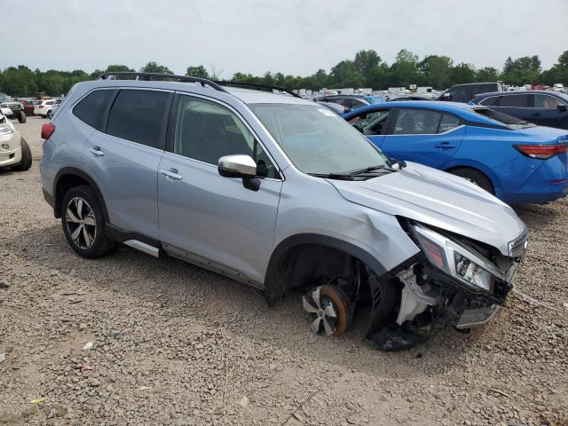  SUBARU FORESTER 2019 Silver