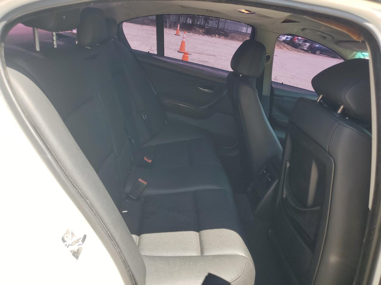 wbava37588nl19616 WBAVA37588NL19616 2008 BMW 328 I