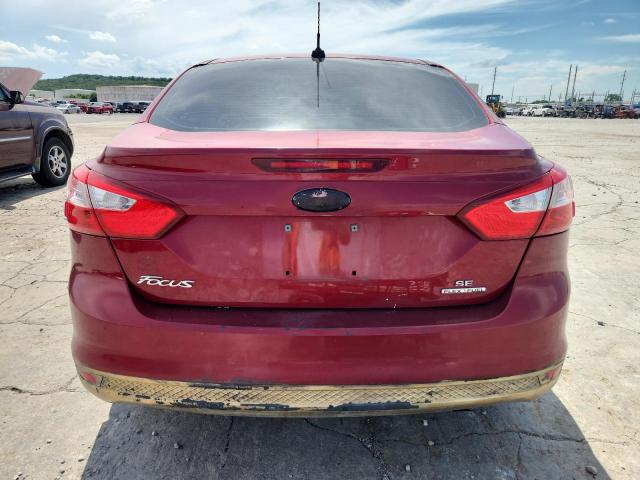 Sedans FORD FOCUS 2014 Czerwony