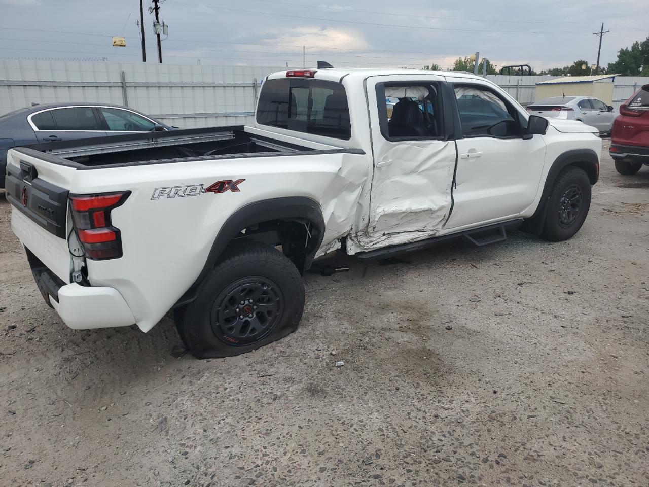 2025 Nissan Frontier Sv white null gas 1N6ED1FK6SN647613 photo #4