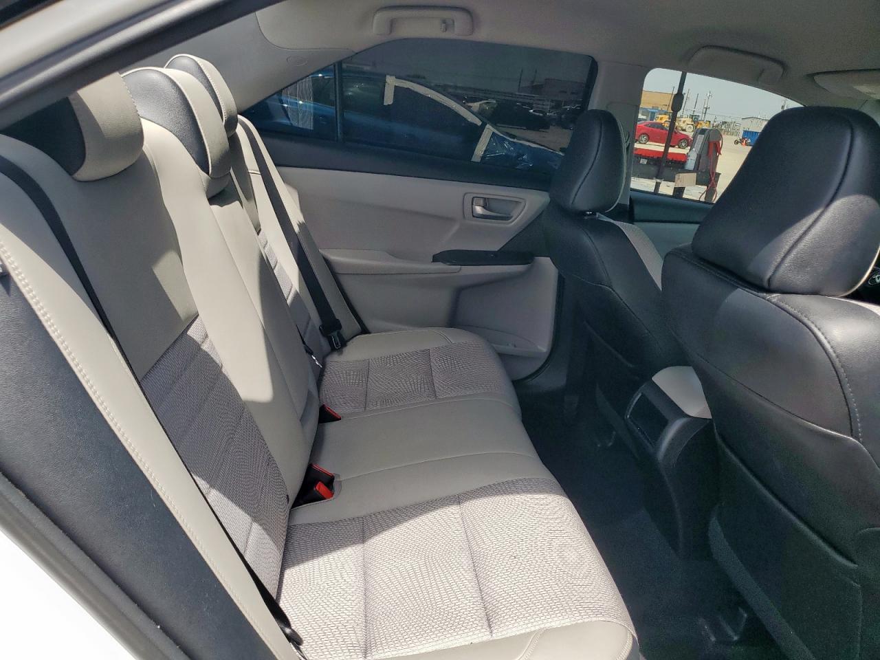 2016 Toyota Camry Le VIN: 4T1BF1FK7GU184292 Lot: 63694155