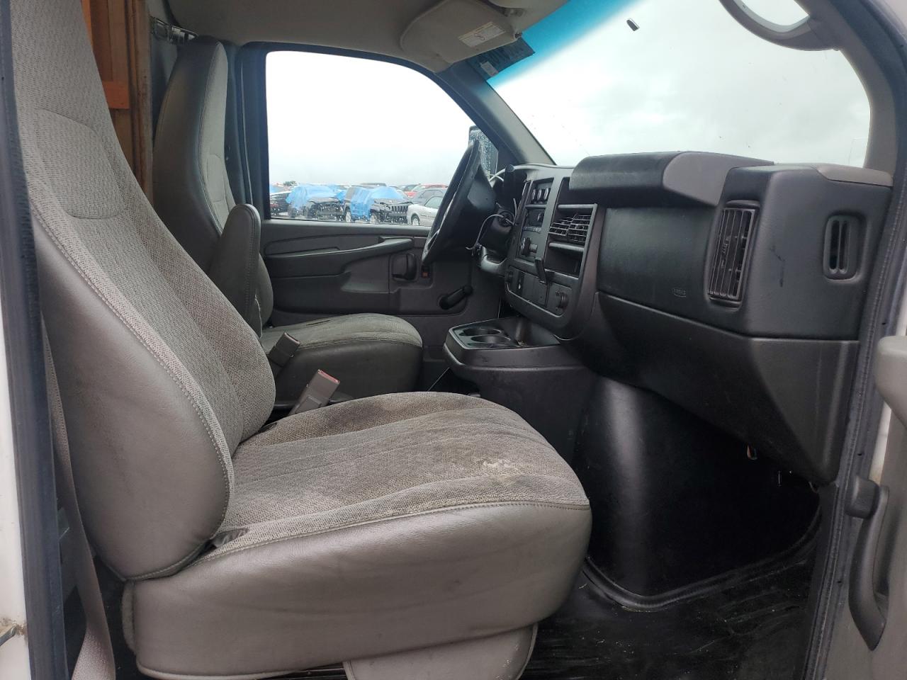 2015 GMC Savana Commercial Cu VIN: 1GD374CG1F1195145 Lot: 65897625