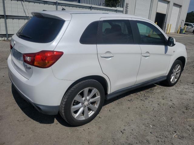 Parquets MITSUBISHI OUTLANDER 2013 Biały