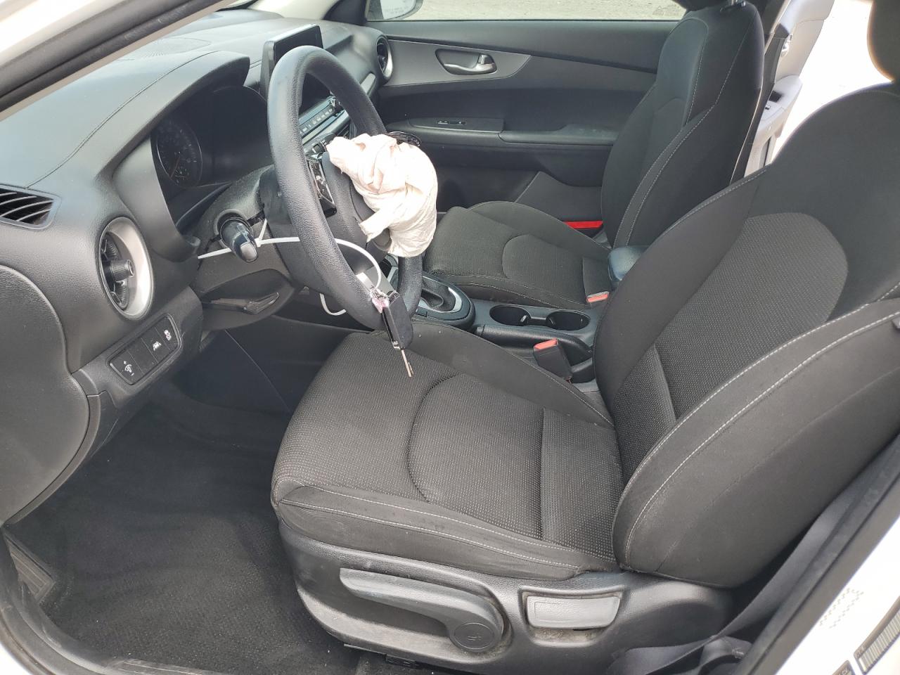 2021 Kia Forte Fe VIN: 3KPF24AD8ME335338 Lot: 63784695