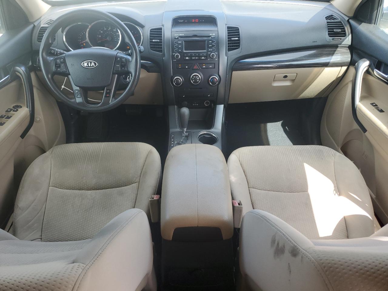 2011 Kia Sorento Base VIN: 5XYKT3A11BG130133 Lot: 65047905
