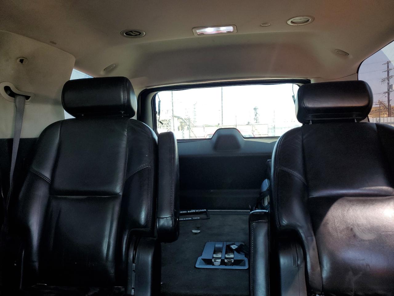 2007 Cadillac Escalade Luxury VIN: 1GYFK63827R403938 Lot: 63324055