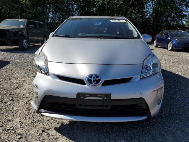  TOYOTA PRIUS 2015 Серебристый