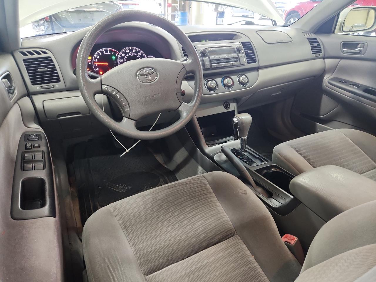 2005 Toyota Camry Le VIN: 4T1BE32K15U002295 Lot: 61641595