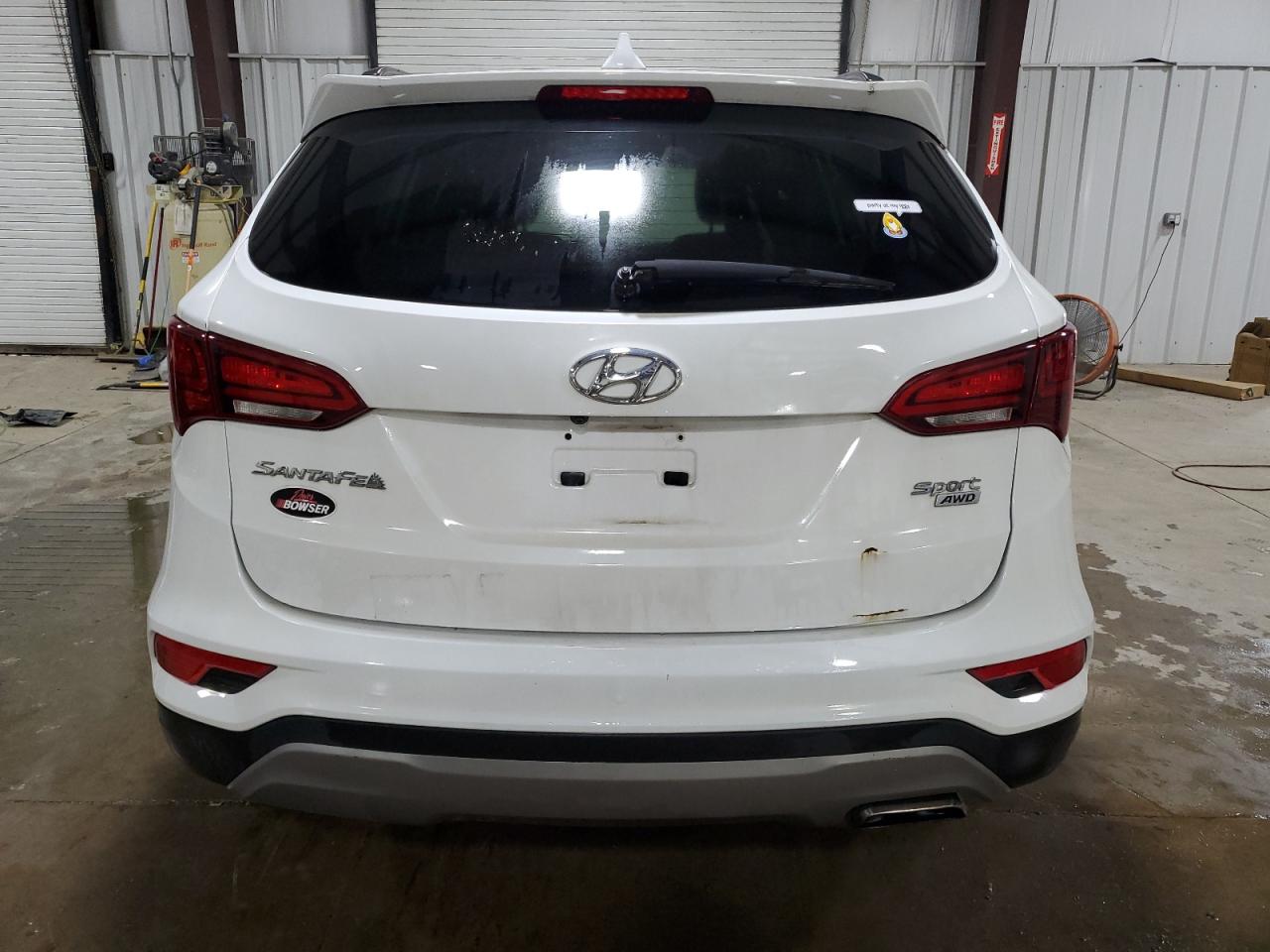 2017 Hyundai Santa Fe Sport VIN: 5NMZUDLB2HH005387 Lot: 64592535